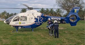 Comisionado de la Policía Municipal de Arecibo se accidenta durante búsqueda en playa Cueva del Indio