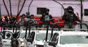 México despliega 10,000 militares tras ola de violencia por muerte de “El Mencho”
