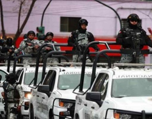 México despliega 10,000 militares tras ola de violencia por muerte de “El Mencho”