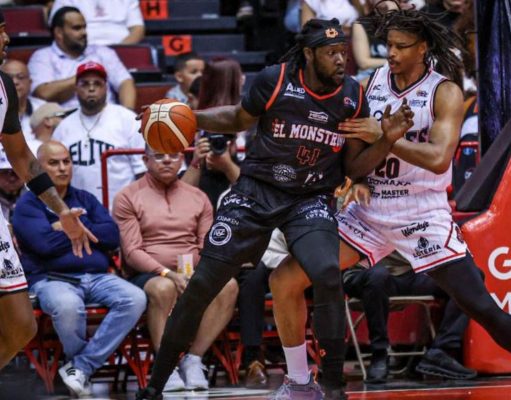 Atléticos derrotan a los Leones en el Pachín