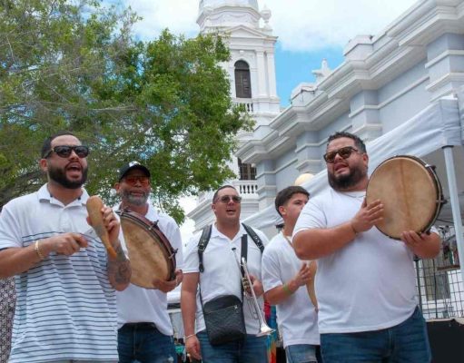 Plaza Las Delicias: escenario de la 51 Feria de Artesanías y Muestra de Arte en Ponce