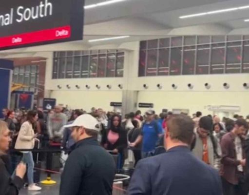 Agentes de la TSA recibirían pagos tras semanas sin salario en medio de crisis en aeropuertos de EE. UU.