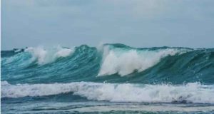 Fuerte oleaje y riesgo marino se mantienen en las costas del Caribe