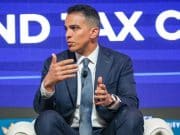 Controversia por documentos de exsecretario de Justicia llega al tribunal