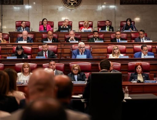 Senado cita a presidente de AAA por crisis de agua