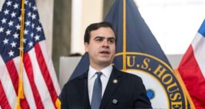 Comisionado anuncia gestiones para la aprobación de $33.5 millones para Buchanan