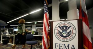 Atribuyen desaceleración en desembolsos de reconstrucción a restricciones de FEMA