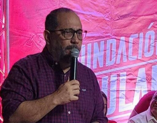 Exrepresentante acusa a la Gobernadora de atribuirse aumento al retiro de la Policía