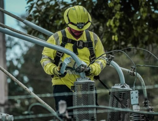 LUMA realiza relevos de carga y deja a más de 200,000 clientes sin servicio