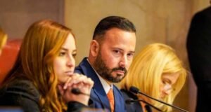 Presentan resolución para investigar extensión del contrato de Aerostar en el Luis Muñoz Marín