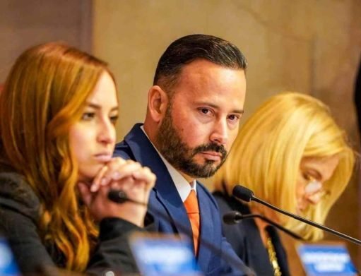 Presentan resolución para investigar extensión del contrato de Aerostar en el Luis Muñoz Marín