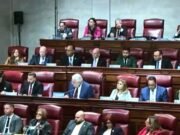 Evalúan bajar tarifa de estacionamiento a familias de pacientes en hospitalización prolongada