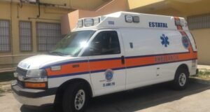 Motociclista resulta gravemente herido tras chocar contra un poste en Aguada