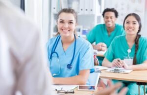 MMM y Scholarship otorgará 7 becas a universitarios en áreas de salud