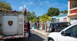 Hombre sufre quemaduras con explosión en cocina de la residencia