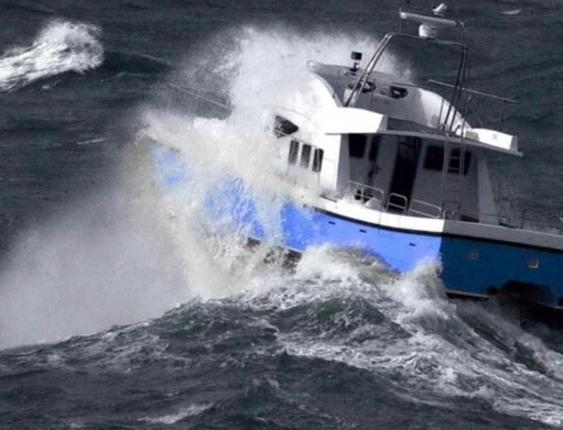 Mañana de oleaje intenso en las costas del norte