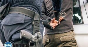 Arrestan asaltante en medio de atraco