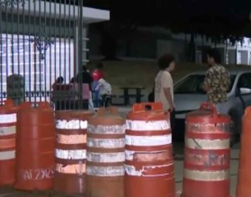 Clausuran portones de la UPR Río Piedras en inicio de huelga indefinida estudiantil