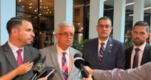 Alcaldes tocan la puerta de la Junta de Supervisión Fiscal con petición de fondos