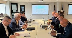Alcaldes PPD y PNP en la misma mesa para reclamar fondos
