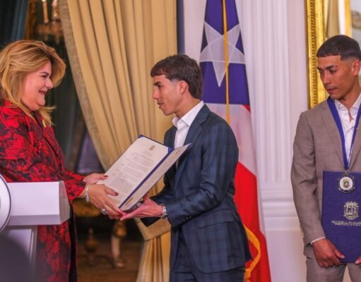 Jinetes boricuas reciben Medalla de la Gobernadora tras ganar Kentucky Derby