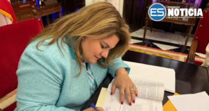 Gobernadora firma 5 leyes y veta 6 medidas