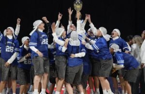 Católica gana campeonato de baile universitario