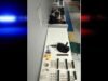 Arrestan a joven de 18 años durante allanamiento por drogas y armas en Ponce