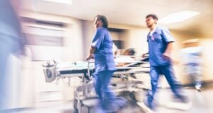 Bala pérdida hiere hombre en Juana Díaz
