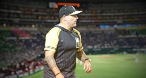 Dirigente del Año de la Doble A: Juan Medina