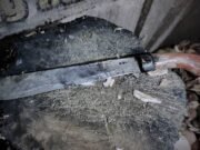 Agreden con bate y machete a un hombre