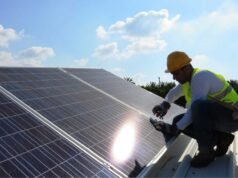 Puerto Rico ocupa el tercer lugar en hogares con paneles solares en jurisdicciones de EEUU