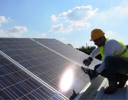 Puerto Rico ocupa el tercer lugar en hogares con paneles solares en jurisdicciones de EEUU