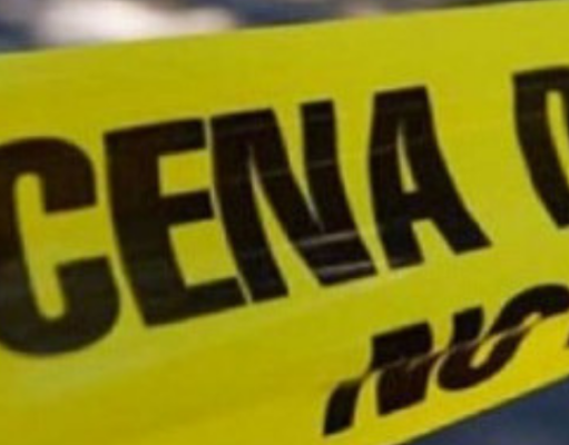 Muere mujer encontrada herida cerca de una piscina