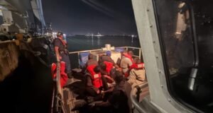 Detienen a 8 polizones en el puerto de San Juan