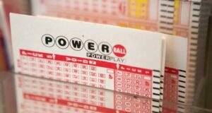 Gana $200 mil en Powerball con boleto vendido en San Juan