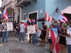 Manifestantes exigen la renuncia de Jenniffer González frente a La Fortaleza