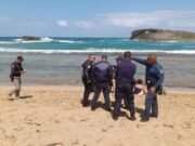Tres hombres mueren arrastrados por las olas