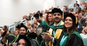 Escuela de Medicina de Ponce gradúa 433 profesionales de la salud