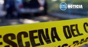 Muere conductor al caer por barranco