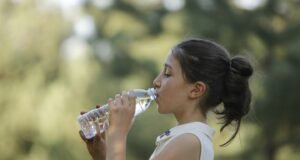 Piden reforzar hidratación en los niños ante ola de calor