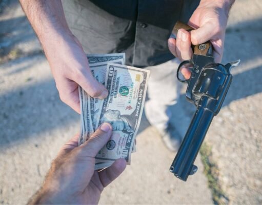 Turista pierde Rolex, tenis y $1,200 en asalto en San Juan