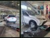 Conductora choca contra escaparate y entra a la tienda en su guagua