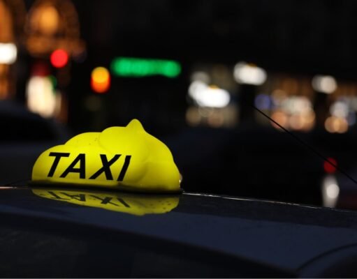 Asaltan taxista que dejaba turista en la Baldorioty