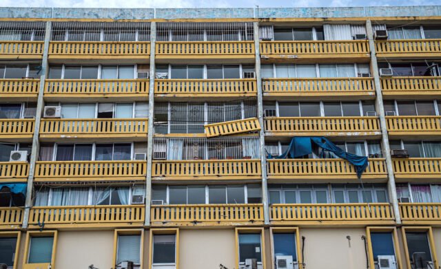 Edificio con grietas 2