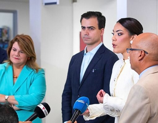 Gobernadora y comisionado confían en acuerdo bipartita sobre fondos de Medicaid