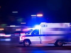 Elevan a $500 la multa por negar paso a ambulancias