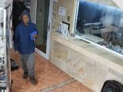Arrestan a sospechoso de asesinato en casa de empeño