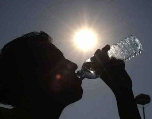 DACO asegura que hay suficiente agua embotellada pese al aumento en la demanda