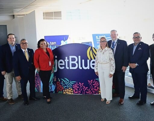 Reunión con ejecutivos de Jet Blue en busca de fortalecer alianzas e impulsar desarrollo de Mercedita